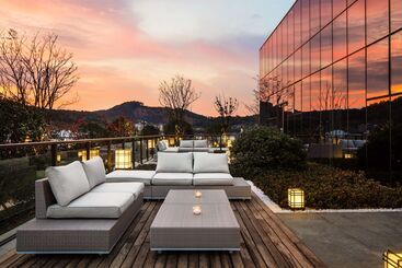 استراحتگاه Hilton Ningbo Dongqian Lake