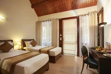 استراحتگاه Occidental Paradise Dambulla