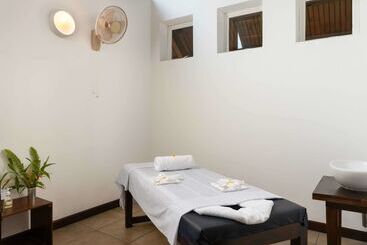 استراحتگاه Occidental Paradise Dambulla