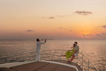The St. Regis Maldives Vommuli Resort