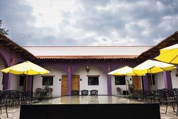 هاستل Hostal De La Montaña