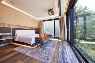 Amber Pure Hill Hotels & Resorts Jeju