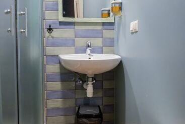 Blue Bird Hostel