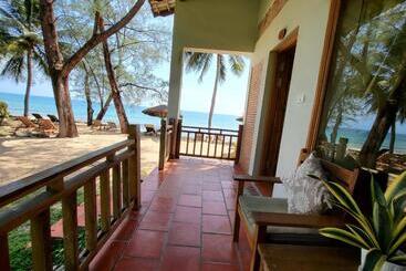 Ancarine Beach Resort