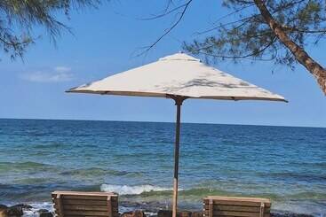 Ancarine Beach Resort