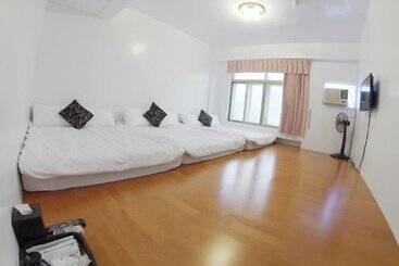 تختخواب و صبحانه 179 House