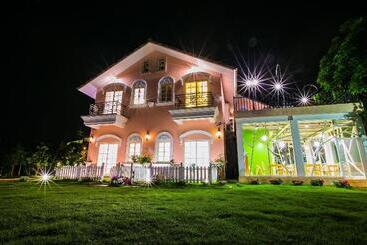 تختخواب و صبحانه Belle Garden Yillan Villa