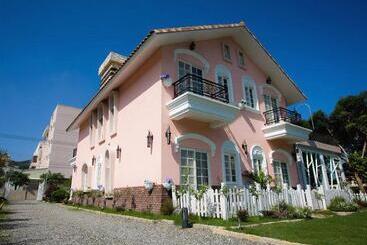تختخواب و صبحانه Belle Garden Yillan Villa