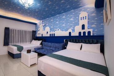 تختخواب و صبحانه Easy Home Stay