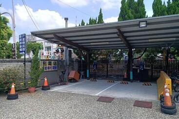 تختخواب و صبحانه Jinge Guest House 集集金格民宿電動車充電站