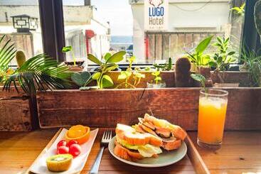 تختخواب و صبحانه Lugo