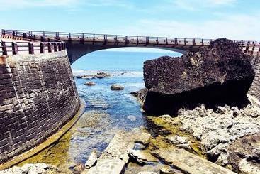 تختخواب و صبحانه Sanasai Inn