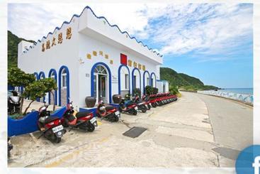 تختخواب و صبحانه Sanasai Inn