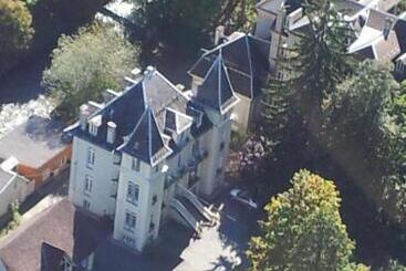 هتل Castel De La Pique