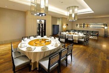 هتل Chihpen Century