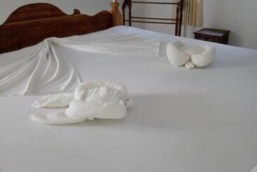 هتل Damith Guest House