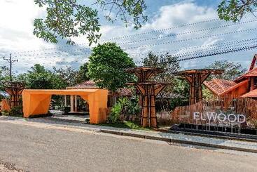 هتل Elwood Premier Resort Phu Quoc
