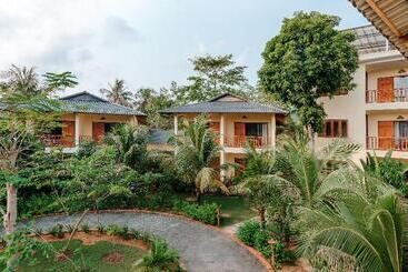 هتل Elwood Premier Resort Phu Quoc