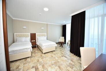 هتل Era Palace Gonio
