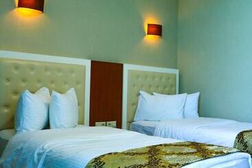 هتل Era Palace Gonio