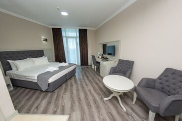 هتل Era Palace Gonio