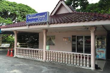 هتل International House