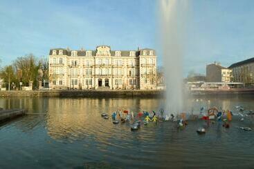 Hotel Les Jardins Du Mess