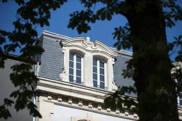 Hotel Les Jardins Du Mess
