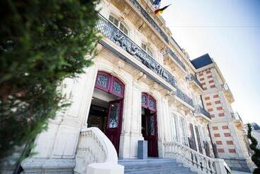 Hotel Les Jardins Du Mess