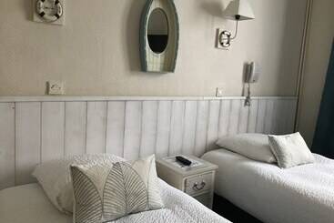 هتل Logis Hôtel & Restaurant Au Gré Du Vent