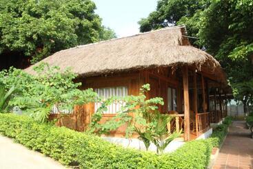 هتل Mai Chau Nature Lodge   Hostel