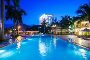 Royal Halong - Ha Long