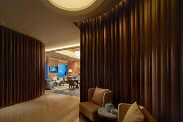 هتل Shangrila Tangshan
