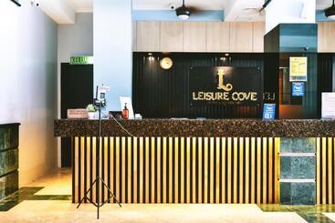 Leisure Cove Hotel & Apartments