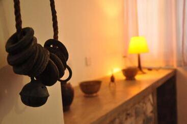 پانسیون Asantha Guest House