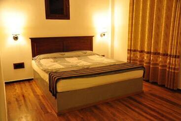 پانسیون Asantha Guest House
