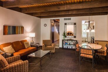 هتل Arroyo Roble Resort