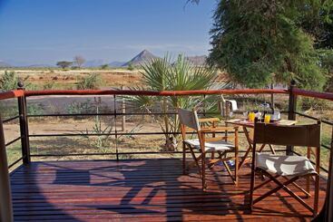 هتل Ashnil Samburu Camp