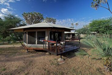 هتل Ashnil Samburu Camp