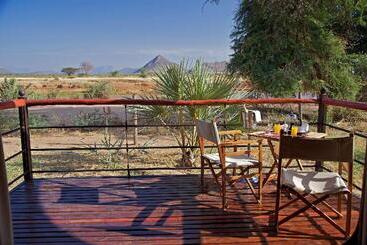 هتل Ashnil Samburu Camp
