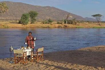 هتل Ashnil Samburu Camp