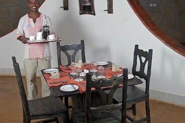 هتل Ashnil Samburu Camp