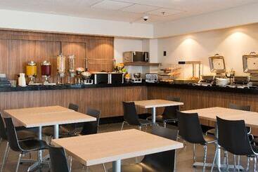 هتل City Express By Marriott Santiago Aeropuerto