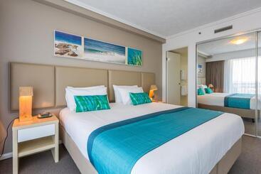 هتل Club Wyndham Kirra Beach