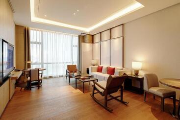 Dongguan Dongcheng International Hotel   Free Shuttle Bus To Canton Fair Exhibition Center During Ca
