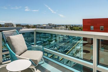 هتل Hampton Inn & Suites Santa Monica