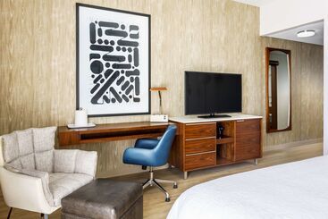 هتل Hampton Inn & Suites Santa Monica