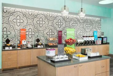 هتل Hampton Inn & Suites Santa Monica