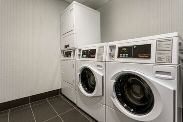 هتل Hampton Inn & Suites Santa Monica