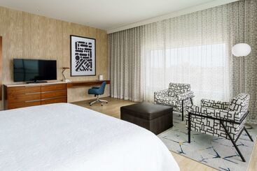 هتل Hampton Inn & Suites Santa Monica